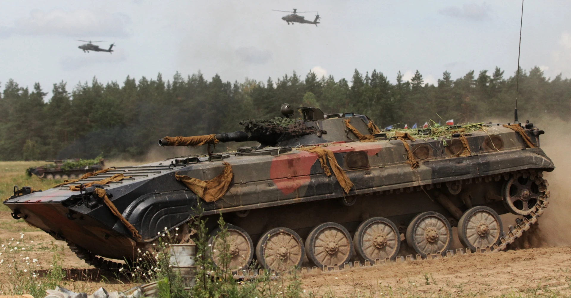 Polish_BWP-1_(BMP-1)_during_NATO_training_exercise_Saber_Strike_18